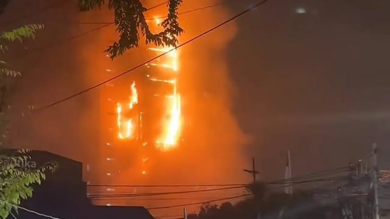 Gedung Badan Pendapatan Daerah (Bapenda) Provinsi DKI Jakarta Kebakaran. (Dok. Istimewa)