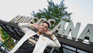 Noah Sadoui diperkenalkan sebagai pemain baru Dewa United, Kamis (22/1/2026). (Dok. Dewa United)