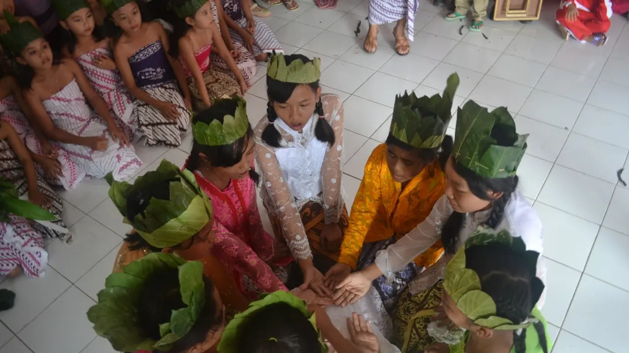 Pemerintah Desa Dermaji berupaya melindungi budaya yang berkembang, baik budaya Sunda maupun Jawa. (Foto: Liputan6.com/Muhamad Ridlo)