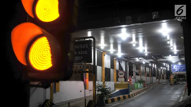 Gerbang Tol Cawang Ditutup saat Demontrasi DPR