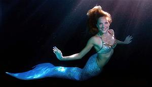 Kerja Unik jadi Putri Duyung