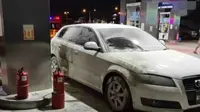 Mobil Mewah Terbakar Saat Isi Bensin, Gara-Gara Lupa Matikan Mesin
