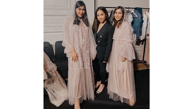 7 Potret Kompak Nisya Ahmad dan Syahnaz, Sibling Goals Banget