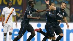 Inter Milan berhasil memetik kemenangan 2-1 atas AS Roma di giornata ke-32 Liga Italia Serie A yang berlangsung di Giuseppe Meazza, Minggu (26/4/2015) dini hari WIB.