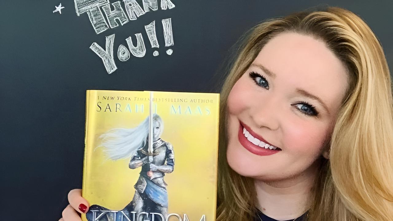 Sarah J. Maas: 5 Romantic Fantasy Novel Recommendations for You