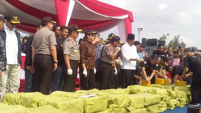 Menkeu dan Kapolri dalam konpers pengungkapan sabu 1,6 ton di Batam