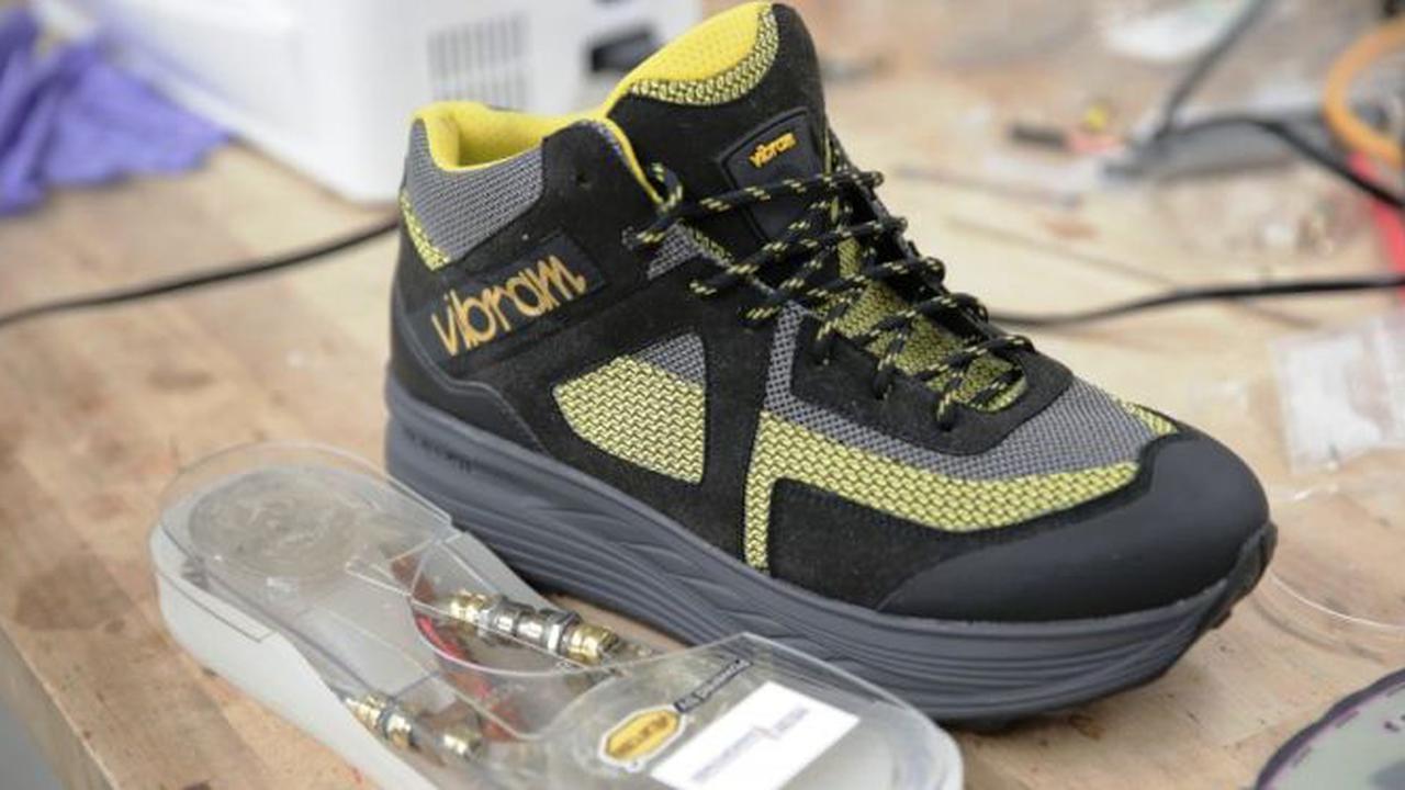 InStep NanoPower - Sepatu Charger