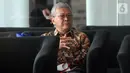 Sekjen Kementerian Kelautan dan Perikanan (KKP) Nilanto Perbowo berada di ruang tunggu Gedung KPK untuk menjalani pemeriksaan di Jakarta, Selasa (15/10/2019). Nilanto Perbowo diperiksa sebagai saksi dalam kasus dugaan suap izin impor ikan tahun anggaran 2019. (merdeka.com/Dwi Narwoko)