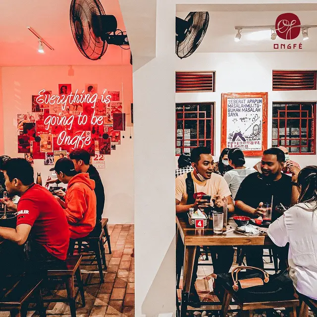 Tinggal dan Buka Usaha di Jogja, Ini 6 Potret Kafe Rio Febrian dan Sabria Kono