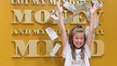 Seorang anak bermain di Smile Safari, sebuah museum Instagram dan TikTok di Brussel (7/8/2020). Setelah mengambil tindakan pencegahan COVID-19, museum Smile Safari dibuka kembali, mendorong pengunjung untuk mengambil dan berbagi foto serta video melalui Instagram dan TikTok. (Xinhua/Zheng Huansong)
