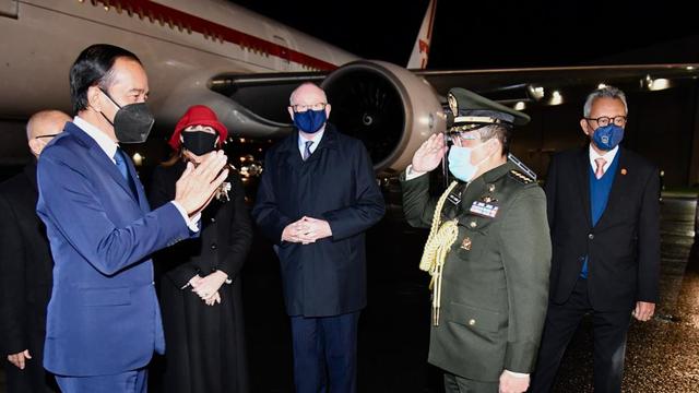 Jokowi tiba di Glasgow, Skotlandia untuk mengikuti KTT COP26