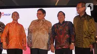 (kiri-kanan) Kepala BKPM Bahlil Lahadalia, Menko Perekonomian Airlangga Hartarto, Staf Khusus Menhub Bidang Ekonomi dan Investasi Transportasi Wihana Kirana Jaya, dan Sekretaris Jprof Muhammad Ihsan saat seminar nasional di Auditorium Adhiyana, Jakarta, Senin (3/2/2020). (Liputan6.com/Angga Yuniar)