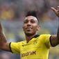 Striker Borussia Dortmund Pierre Aubameyang merayakan gol ke gawang ODDS Ballklubb pada laga leg pertama play-off Liga Europa, Jumat (21/8/2015) dini hari WIB. (Liputan6.com/.twitter.com/BVB)