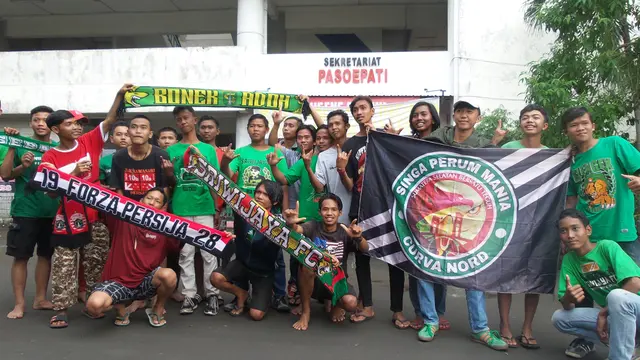 Suporter Persija, Persebaya, dan Sriwijaya FC