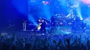 Konser di Jakarta ini menegaskan bahwa band legendaris tersebut masih memiliki daya tarik besar dan tetap relevan di panggung musik dunia. Tampak dalam foto, grup band metal legendaris, Dream Theater saat tampil pada Konser "An Evening With Dream Theater - 40th Anniversary Tour" di Beach City International Stadium, Jakarta, Sabtu 7 Februari 2026. (Kapanlagi.com/Budy Santoso)