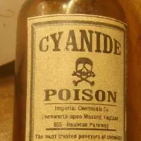 Setelah bom Sarinah, kasus kematian Wayan Mirna Salihin kembali jadi perhatian. Polisi positif menemukan sianida dosis tinggi di lambungnya