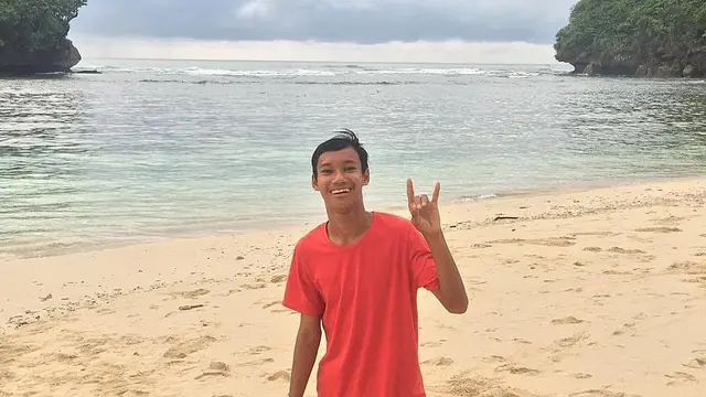 5 Potret Akbar Firmansyah di Luar Lapangan, Pemain Muda Persebaya