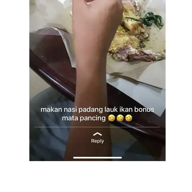 6 Momen Apes Makan Nasi Padang, Enggak Jadi Menikmati Santapan
