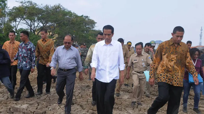 Dikawal Paspampres, Jokowi Tetap 'Kalem' 