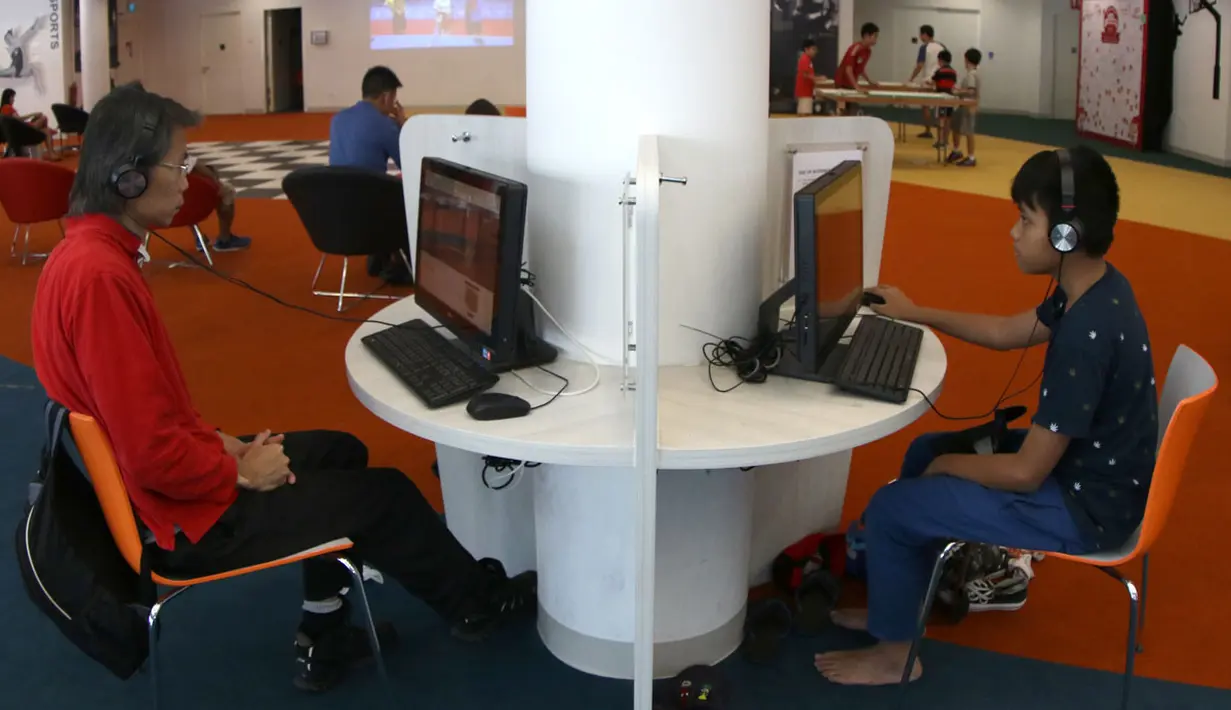 Fasilitas audio visual juga tersedia di Perpustakaan Olah Raga Singapura yang terletak di Pusat Olah Raga Singapura (Singapore Sports Hub). (Bola.com/Arief Bagus)