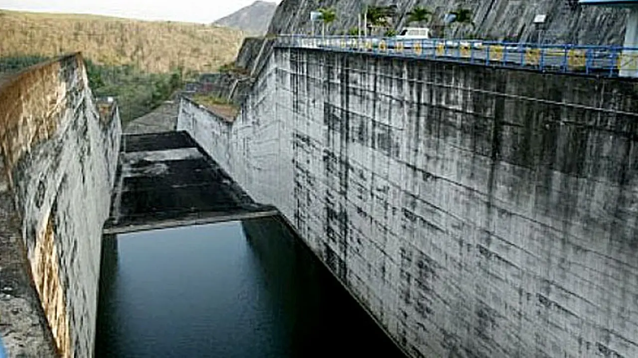 bendungan-140206c.jpg