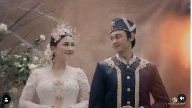 Usung Adat Minahasa, Ini 7 Potret Prewedding Caesar Hito dan Felicya Angelista