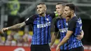 Para pemain Inter Milan merayakan gol Ivan Perisic saat melawan Fiorentina pada laga Serie A di San Siro stadium, Milan (20/8/2017). Inter menang 3-0. (AP/Antonio Calanni)