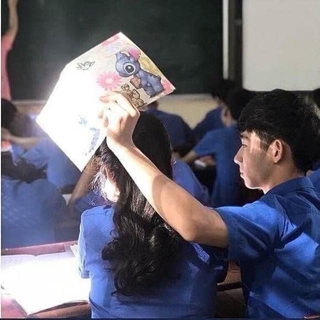 Bucin (foto: Instagram/@receh.id)