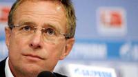 Pelatih baru Schalke 04 Ralf Rangnick di sesi konferensi persnya yang pertama di Gelsenkirchen, 21 Maret 2011. Rangnick menggantikan Felix Magath.  AFP PHOTO / FEDERICO GAMBARINI
