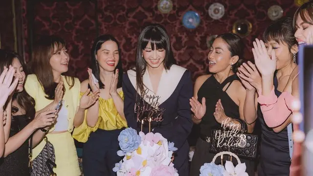 Potret Raline Shah Rayakan Ulang Tahun, (@ralineshah)