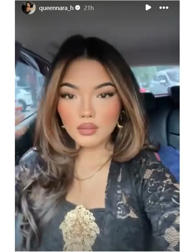 6 Potret Queennara Anak Liza Natalia Wisuda D3, Anggun Pakai Kebaya Brokat Hitam