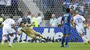 Kiper top dunia ini pernah menghabiskan 19 tahun membela Juventus dalam dua era berbeda. (AFP/Nicolas Asfouri)