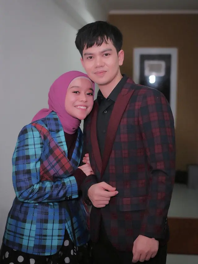 6 Potret Kedekatan Lesti Kejora dan Faul LIDA (sumber: instagram/faul.lida2019)