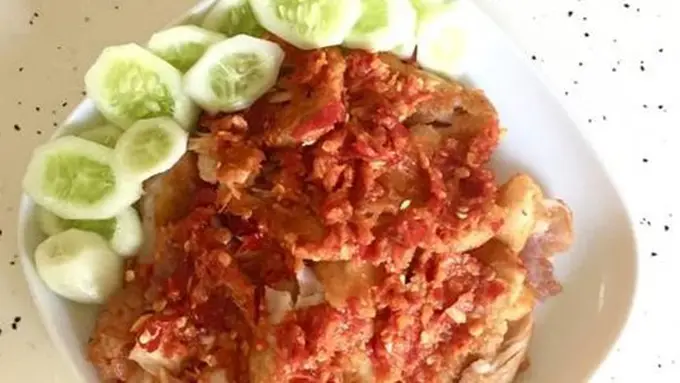 Ayam geprek./Copyright cookpad.com/Careen Cinthya