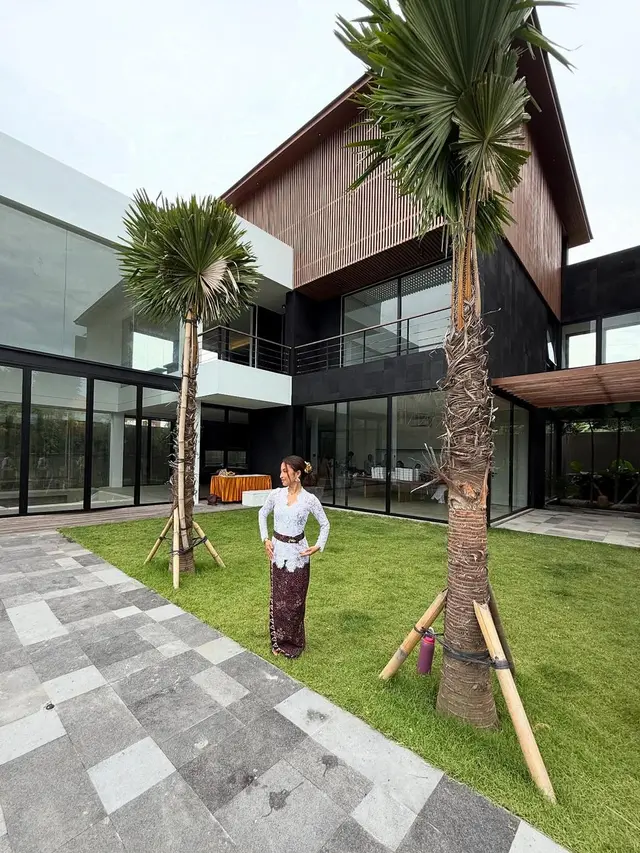 Potret Sudut-sudut Rumah Baru Jennifer Coppen