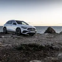 Dua kendaraan kompak rakitan lokal dari Mercedes-Benz diperkenalkan di Mercedes-Benz STAR DRIVE 2021.