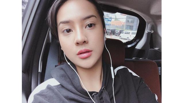 Gunakan Air Wudhu untuk Skincare, Ini 7 Potret Anya Geraldine Tanpa Makeup