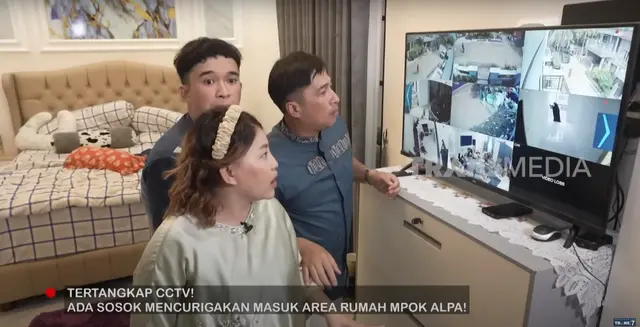 6 Potret kamar tidur Mpok Alpa, desainnya elegan dan unik