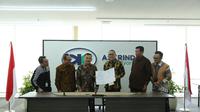 PT Jaminan Pembiayaan Askrindo Syariah atau Askrindo Syariah melakukan penandatanganan Perjanjian Kerja Sama (PKS) dengan PT Proteksi Jaya Mandiri untuk penjaminan produk Mitraguna Bank Syariah Indonesia (BSI). Penandatanganan tersebut dilakukan oleh Direktur PJM Broker, Haposan Bakara dan Direktur Pemasaran Askrindo Syariah, Achmad Rizali, serta disaksikan oleh Kokok Alun Akbar, Direktur Utama Askrindo Syariah, di Jakarta, Jumat (09/05/2025).