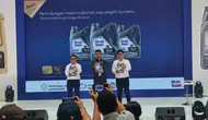 PT ExxonMobil Lubricants Indonesia (PT EMLI) memperkenalkan produk melumas mesin mobil terbaru, yakni Mobil Super All-in-One-Protection di Gandaria City, Jakarta. (Liputan6.com/Septian)