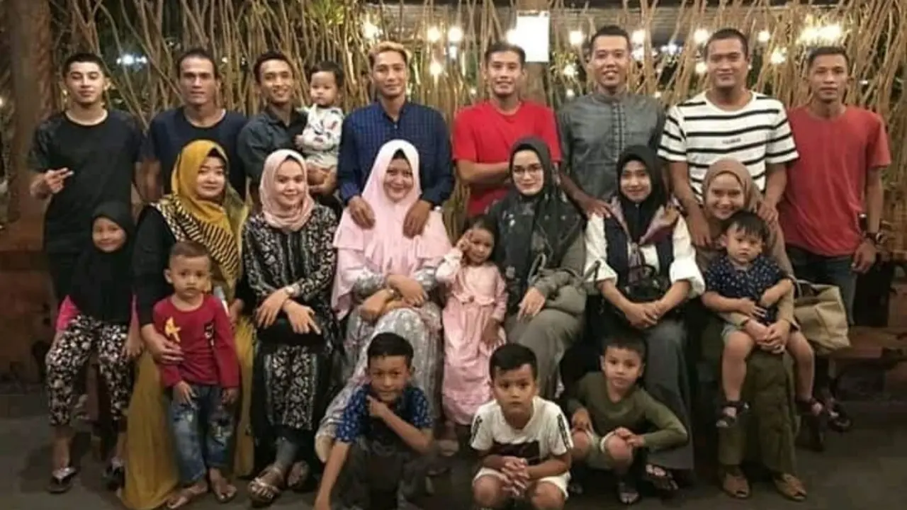 Pesepak Bola Kediri, Regas FC