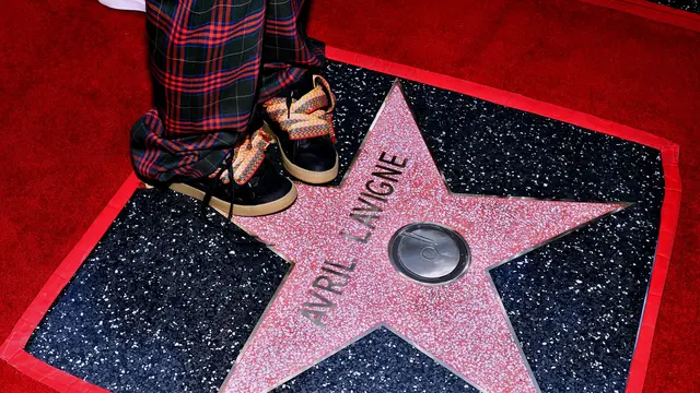 Bintang Hollywood Walk of Fame untuk Avril Lavigne
