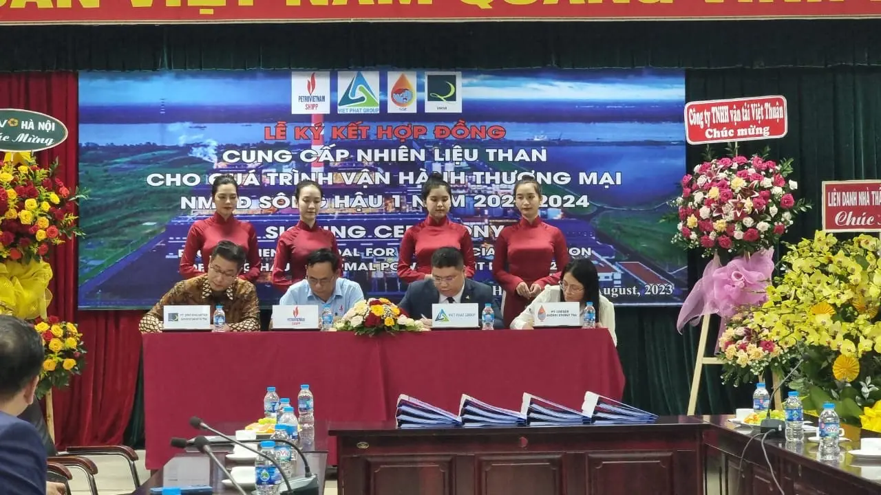 PT Sumber Global Energy Tbk (ISGER) kembali memperoleh kontrak penjualan batu bara di Vietnam