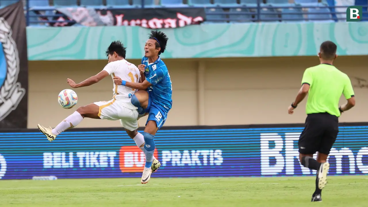Foto: Tensi Panas Laga Persib Bandung vs Persija Jakarta di BRI Liga 1
