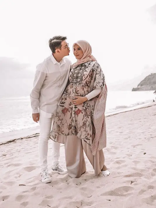 Irwansyah dan Zaskia Sungkar (Instagram/zaskiasungkar15)