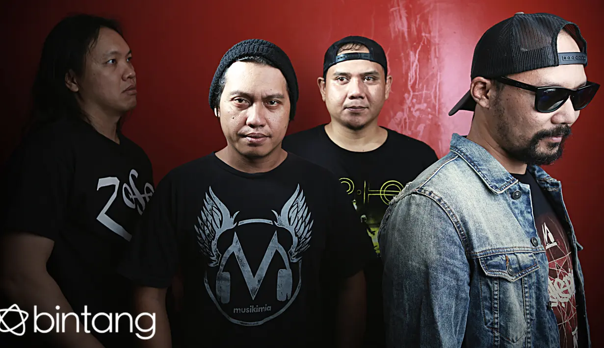 Lima co-produser ini untuk mencari berbagai sudut pandang berbeda. Dengan musik yang mereka bawakan, bisa mewakili lima genre yang berbeda. (Galih W. Satria/Bintang.com)