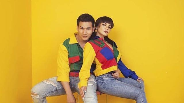 Diisukan Putus, Ini 5 Potret Kenangan Dinar Candy dan Ridho Ilahi Pakai Outfit Couple