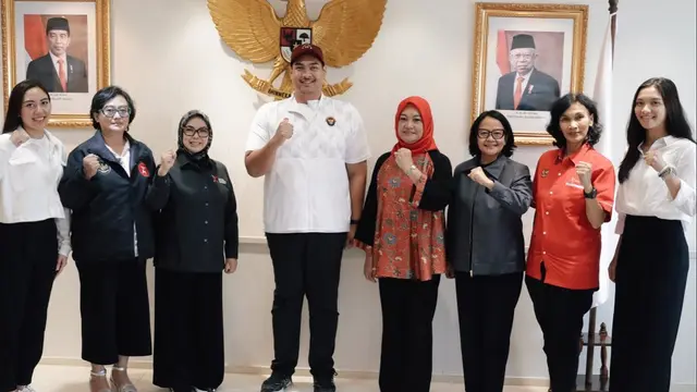 7 Potret Angela Gilsha yang Kini Jadi Staf Ahli Kemenpora