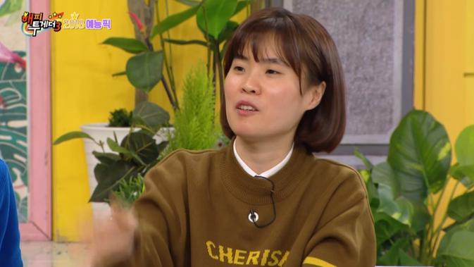 Komedian Park Ji Sun saat tampil di acara Happy Together. (Tangkapan Layar YouTube/ KBS World)