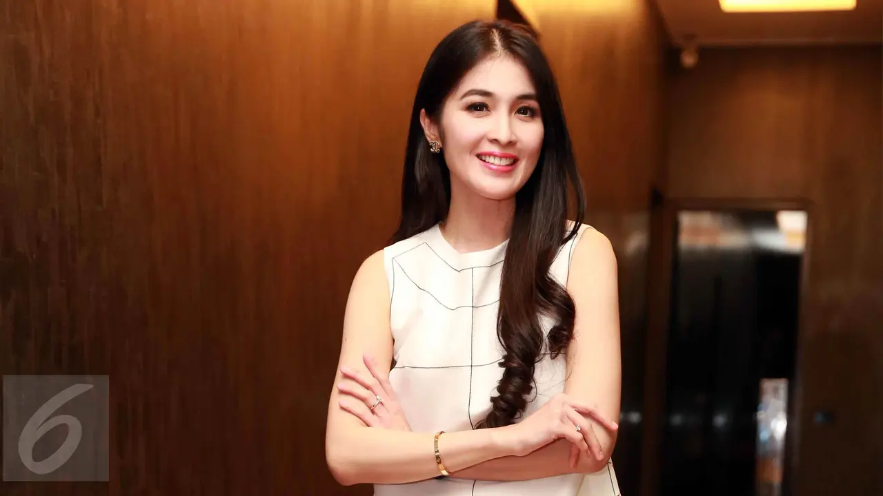 Sandra Dewi